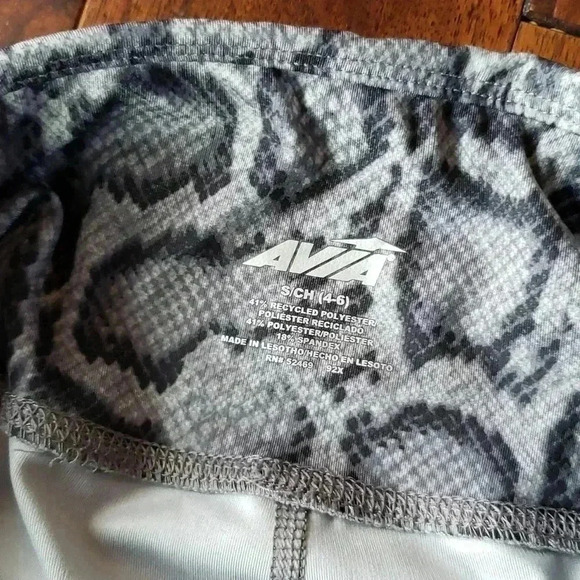 AVIA reptile print pants Stash leggings sz Small 4-6 gray black - Picture 7 of 9